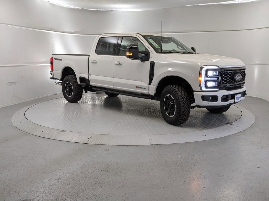 New 2025 Ford F250 Lariat w/ Lariat Ultimate Package