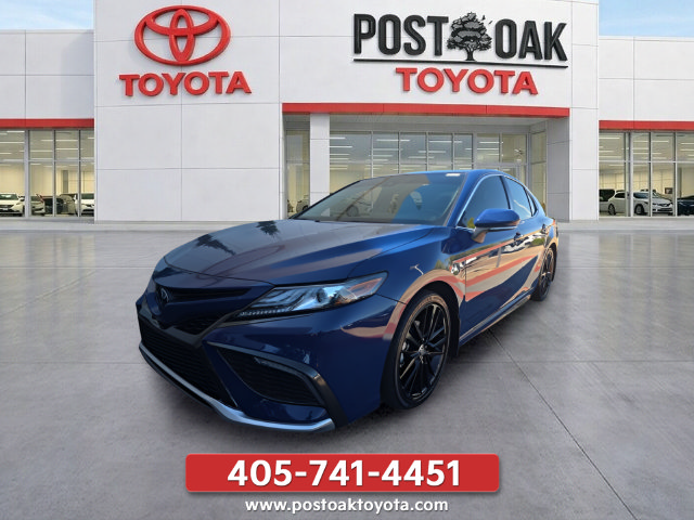Used 2023 Toyota Camry XSE FWD image 1