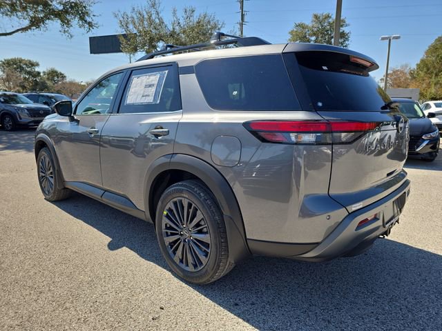 New 2026 Nissan Pathfinder SL w/ SL Premium Package image 6