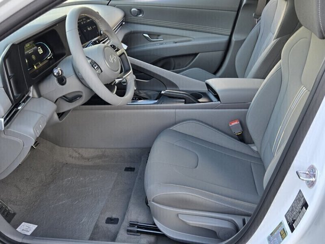 New 2026 Hyundai Elantra SEL Sport Premium FWD image 5