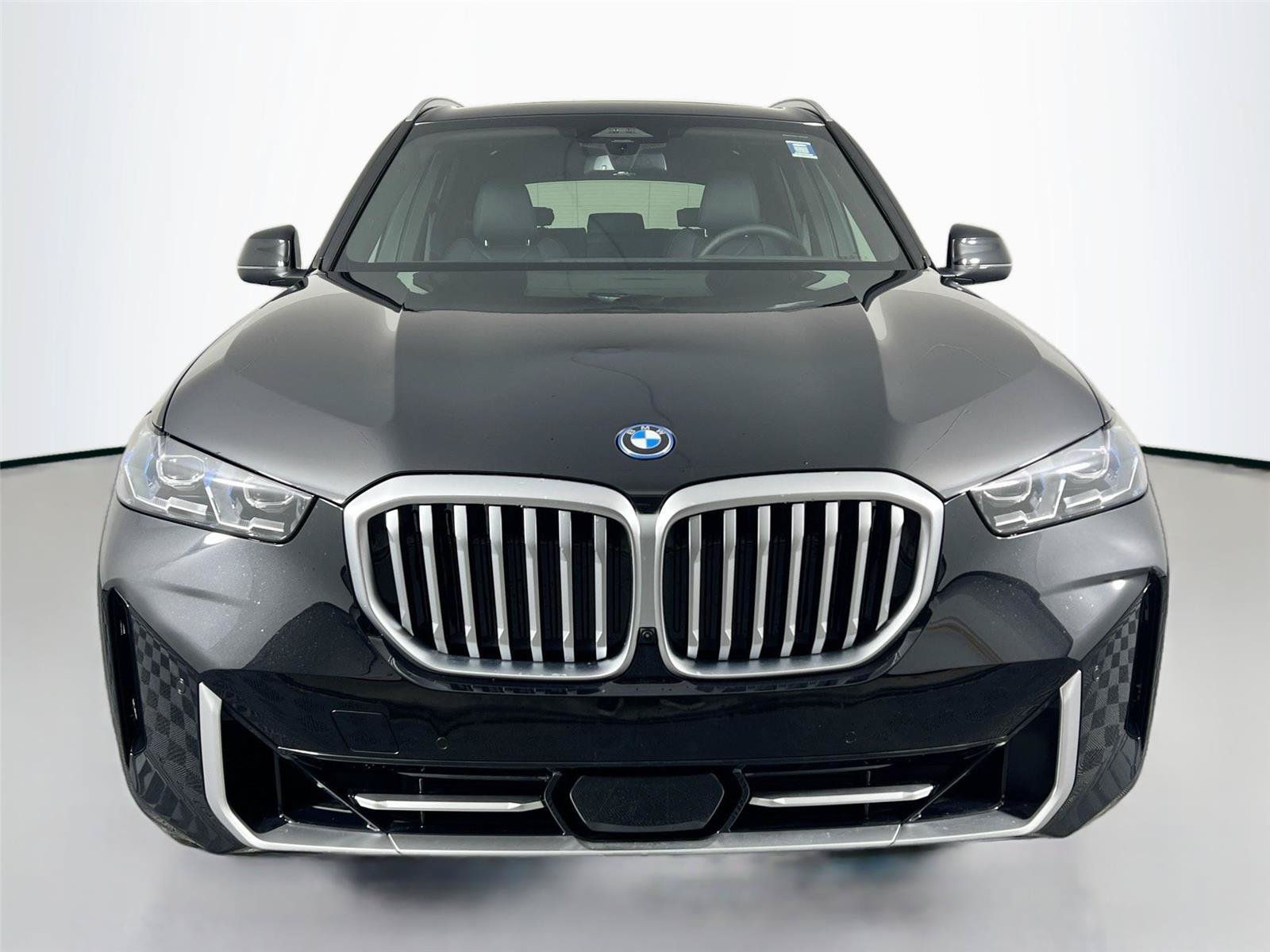 New 2026 BMW X5 xDrive50e w/ Premium Package AWD/4WD image 9