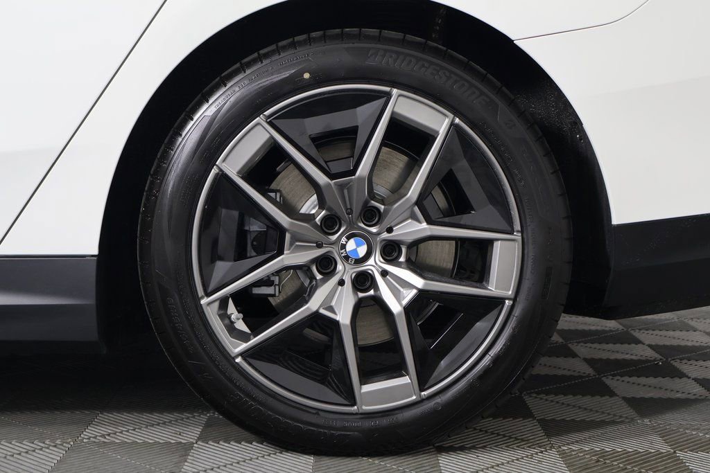 New 2026 BMW i5 eDrive40 w/ Premium Package image 10
