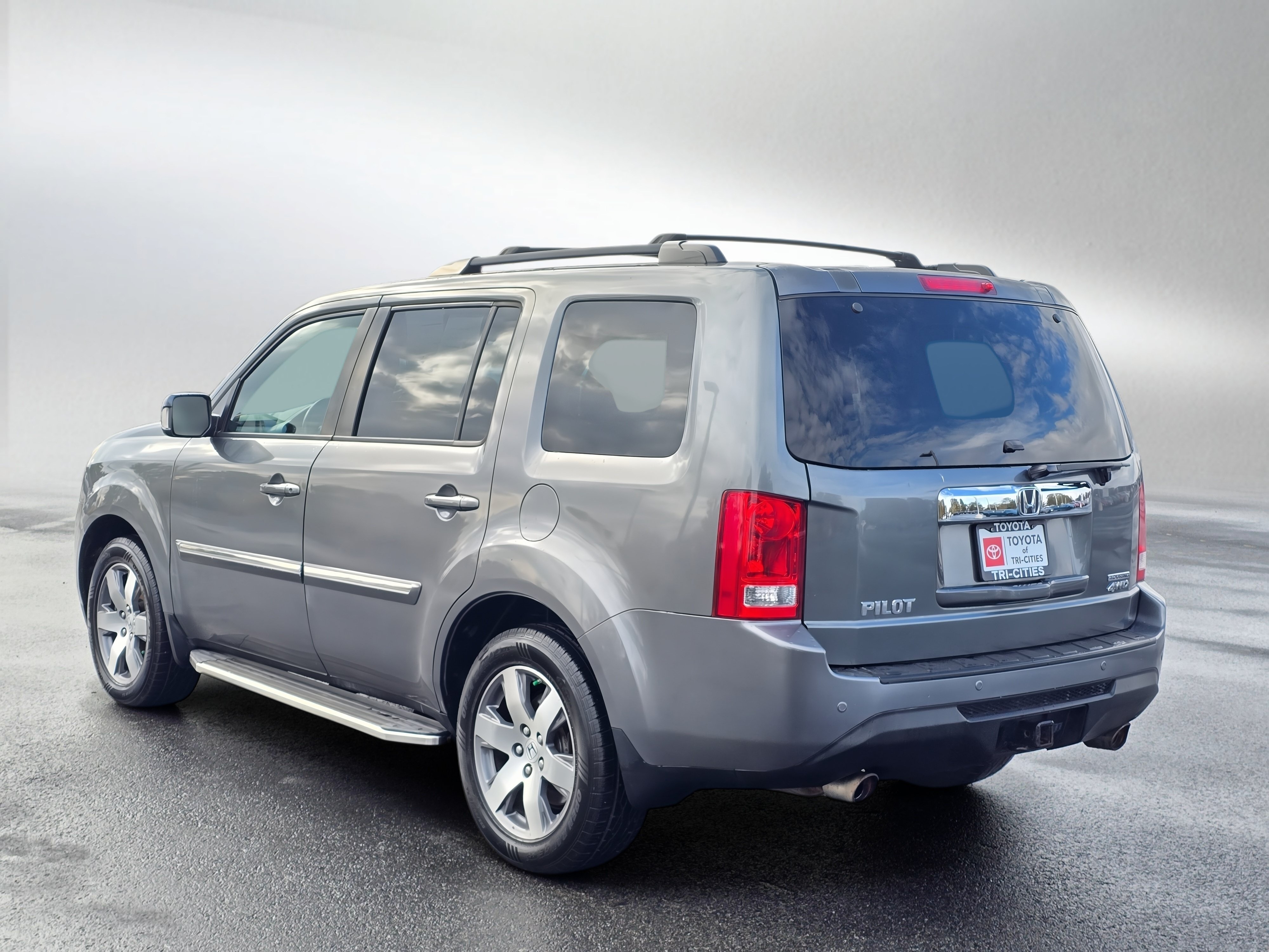 Used 2013 Honda Pilot Touring image 3
