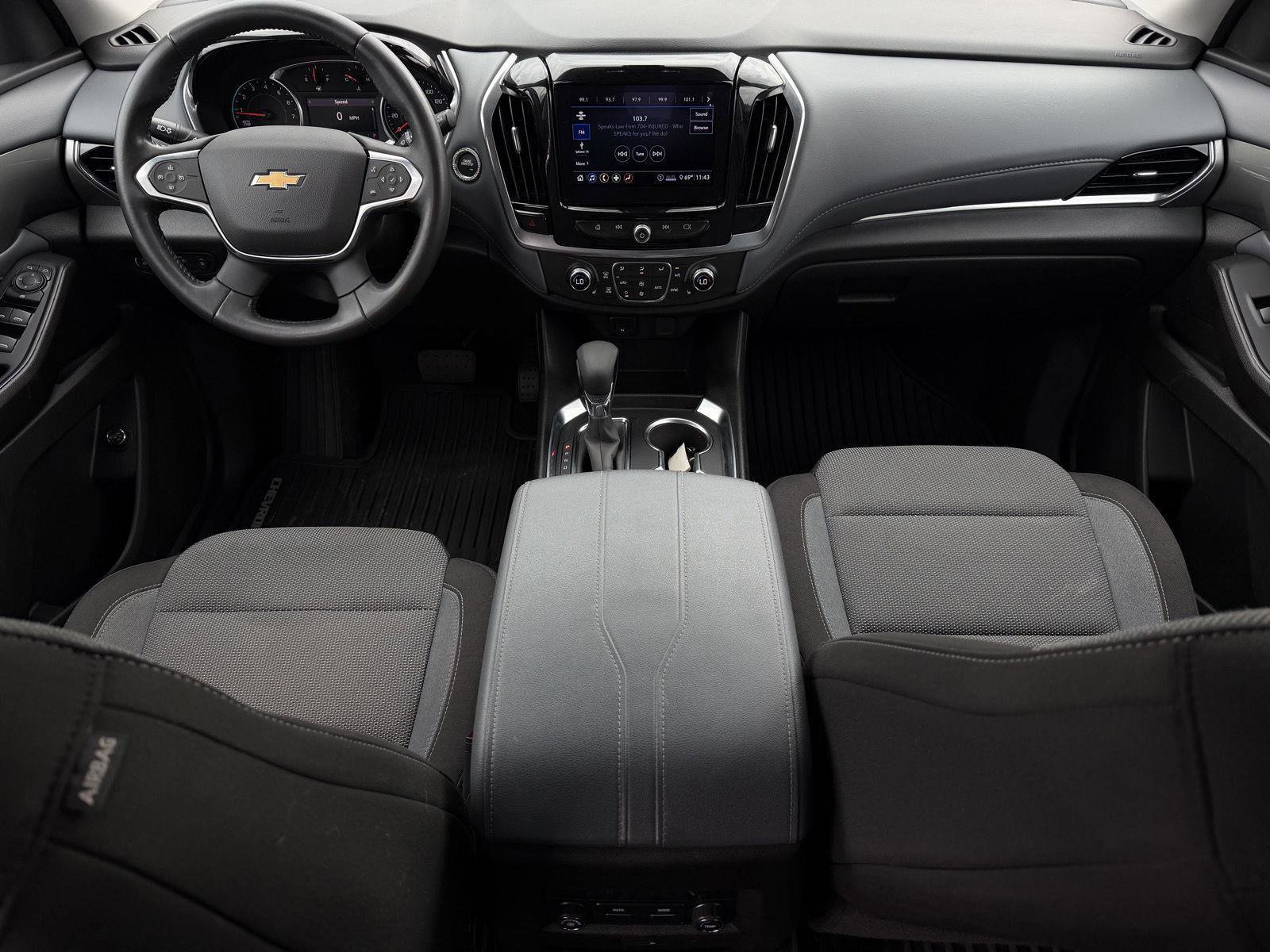 Used 2021 Chevrolet Traverse LT FWD image 6