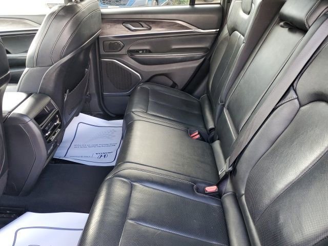 Used 2022 Jeep Grand Cherokee Overland image 10