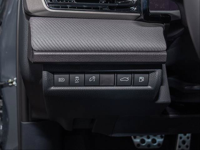 New 2026 Toyota Camry SE FWD image 11
