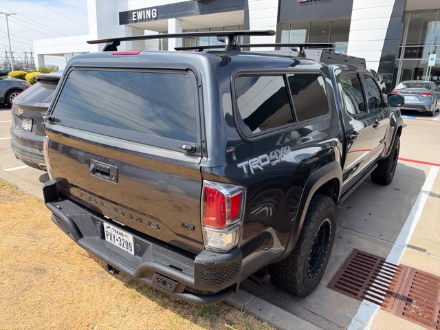 Used 2021 Toyota Tacoma TRD Off-Road AWD/4WD image 4