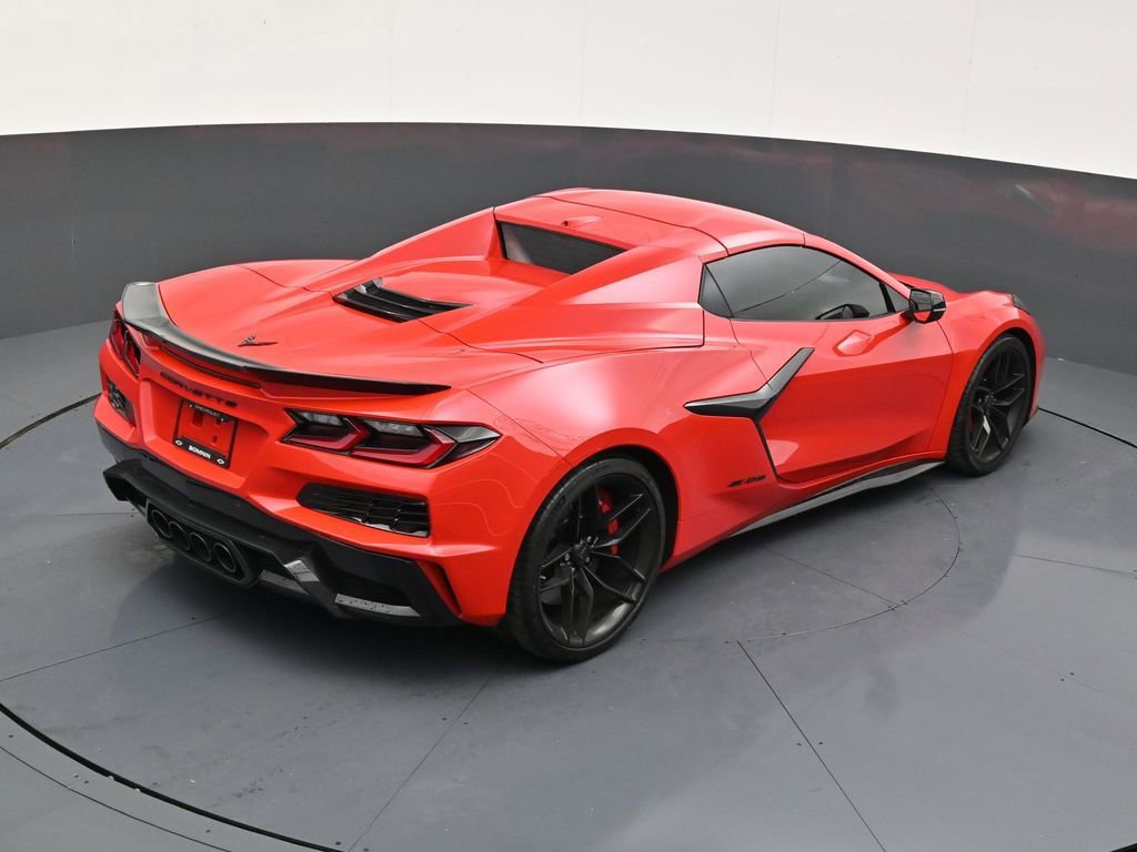 Used 2025 Chevrolet Corvette Z06 image 16