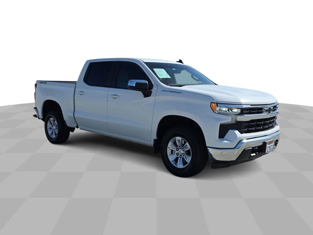 Used 2023 Chevrolet Silverado 1500 LT w/ Convenience Package II AWD/4WD image 2
