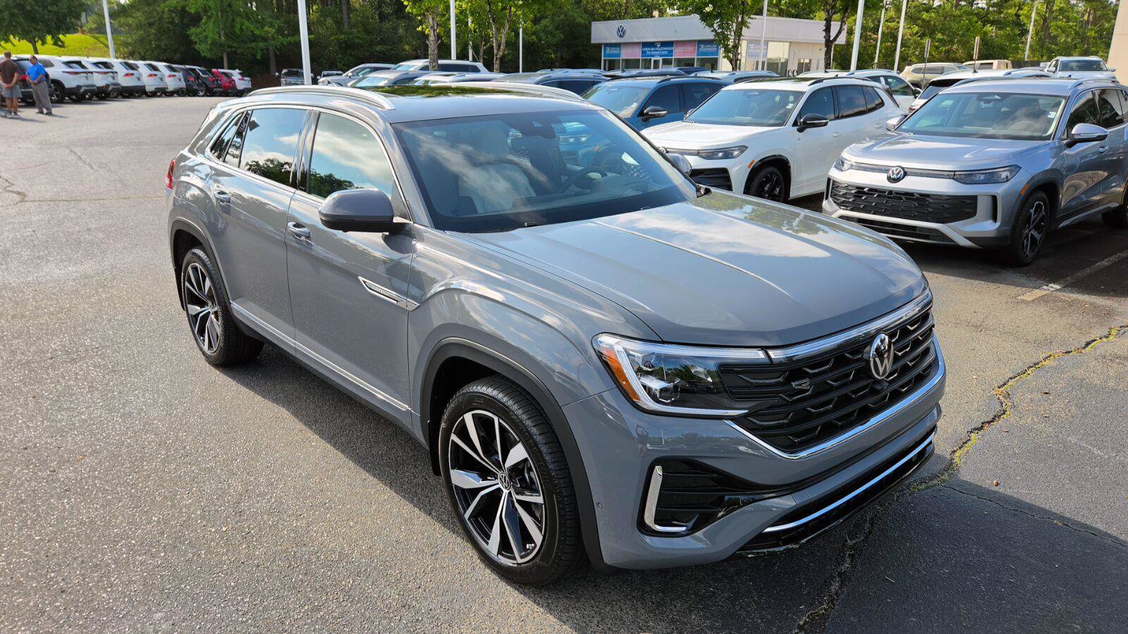 New 2026 Volkswagen Atlas Cross Sport SEL Premium R-Line AWD/4WD image 7