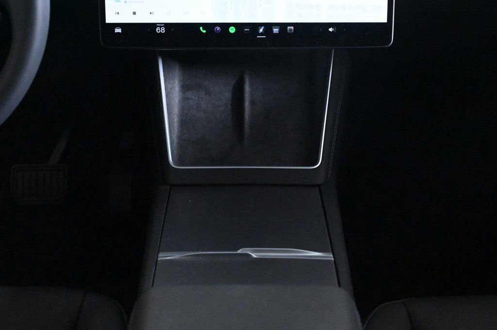 Used 2026 Tesla Model Y 2WD image 13