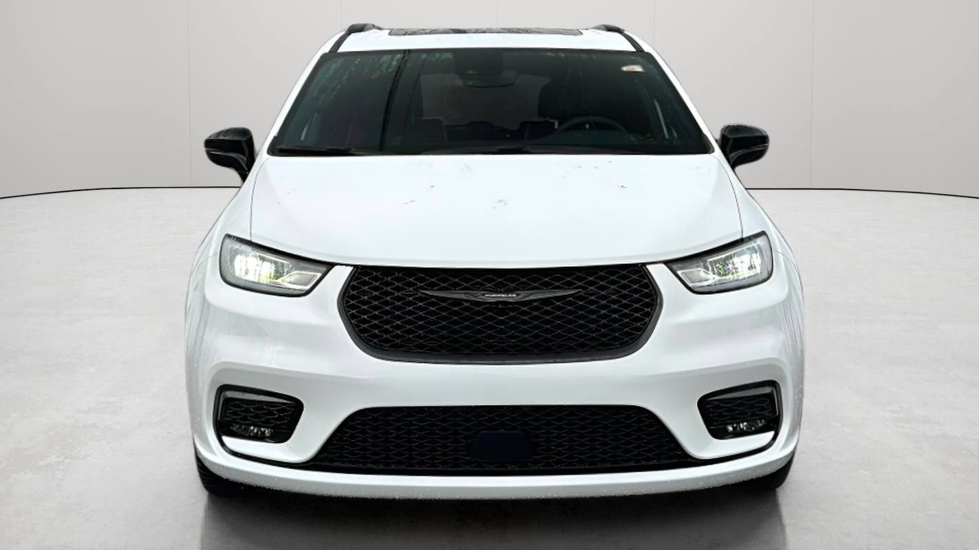 New 2026 Chrysler Pacifica Limited w/ S Appearance Package FWD image 11