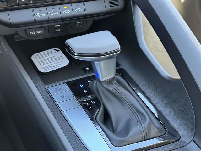 New 2026 Hyundai Elantra Sport FWD image 17