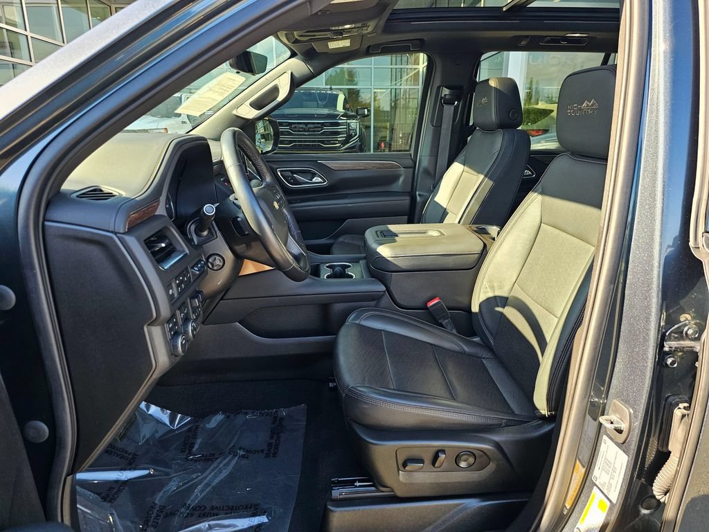 Used 2021 Chevrolet Tahoe High Country w/ Premium Package AWD/4WD image 23