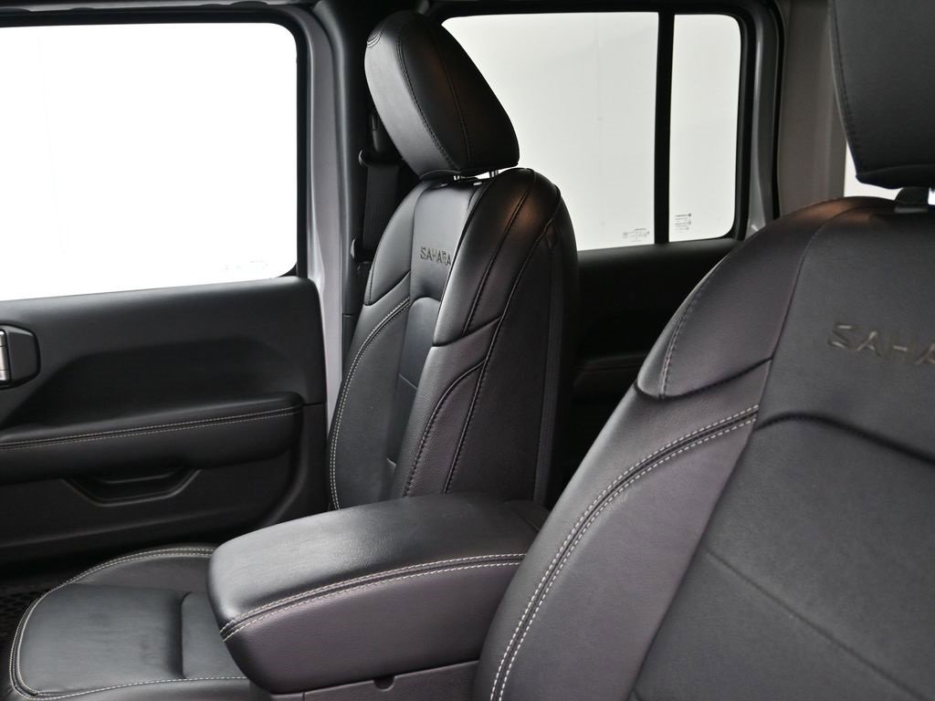 Used 2023 Jeep Wrangler Unlimited Sahara image 13