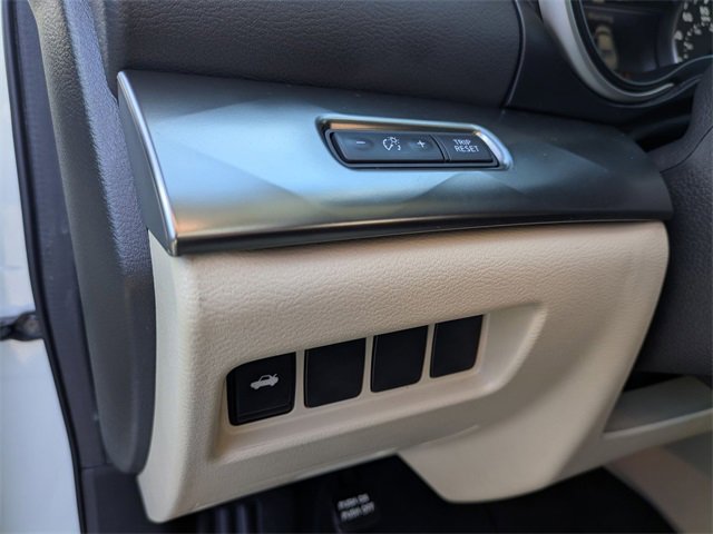 Used 2023 Nissan Maxima SV w/ Floor Mat Group image 22