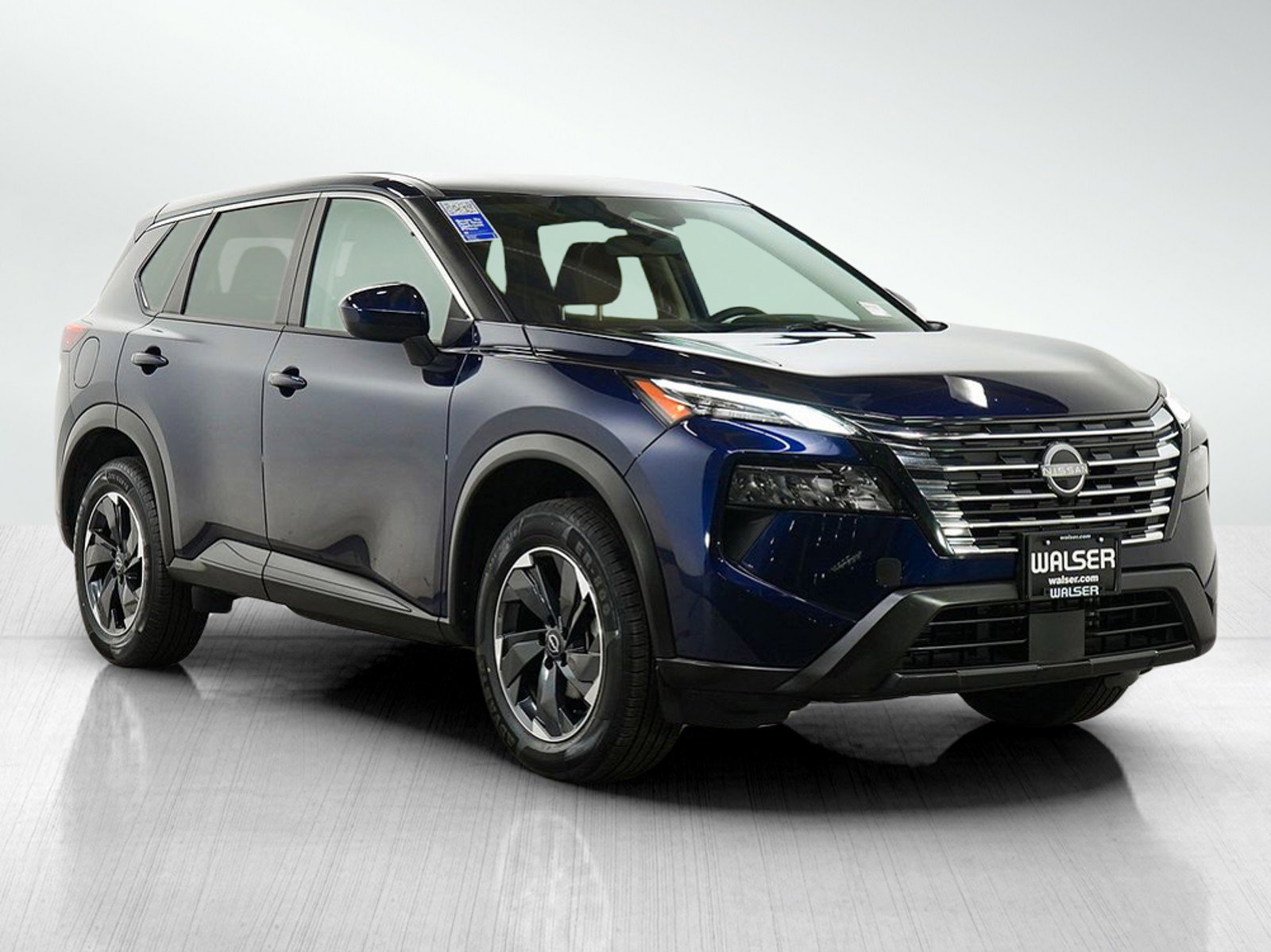 Used 2024 Nissan Rogue SV FWD image 8