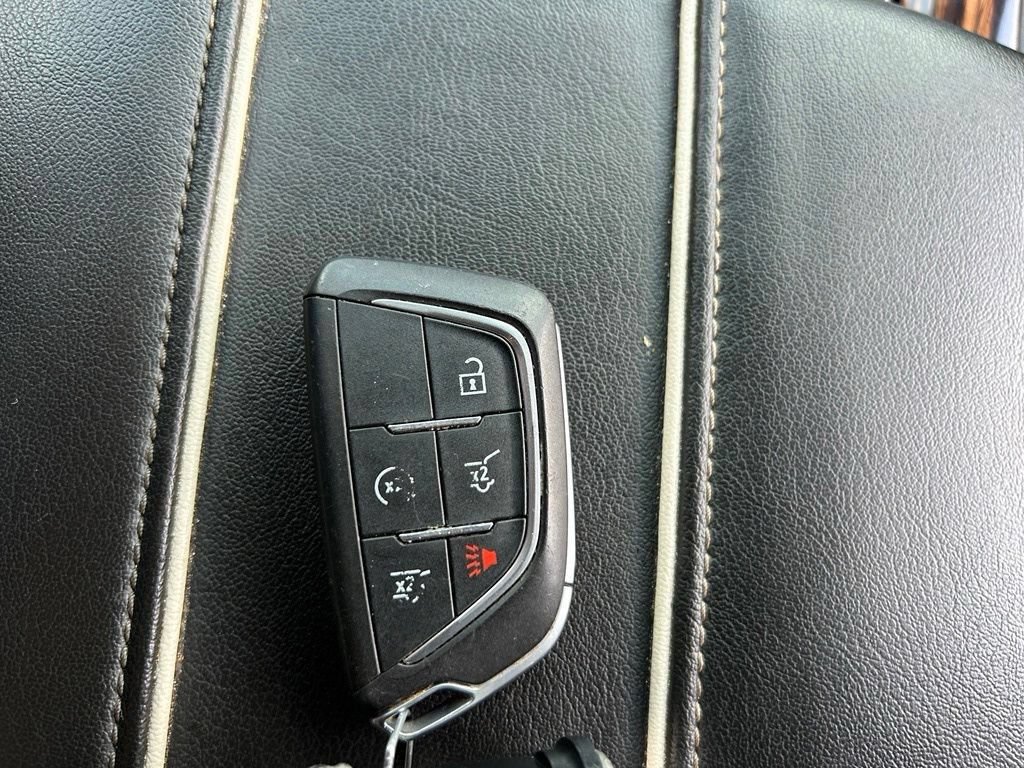 Used 2021 Cadillac Escalade Premium Luxury w/ Driver Assist Tech Package AWD/4WD image 37