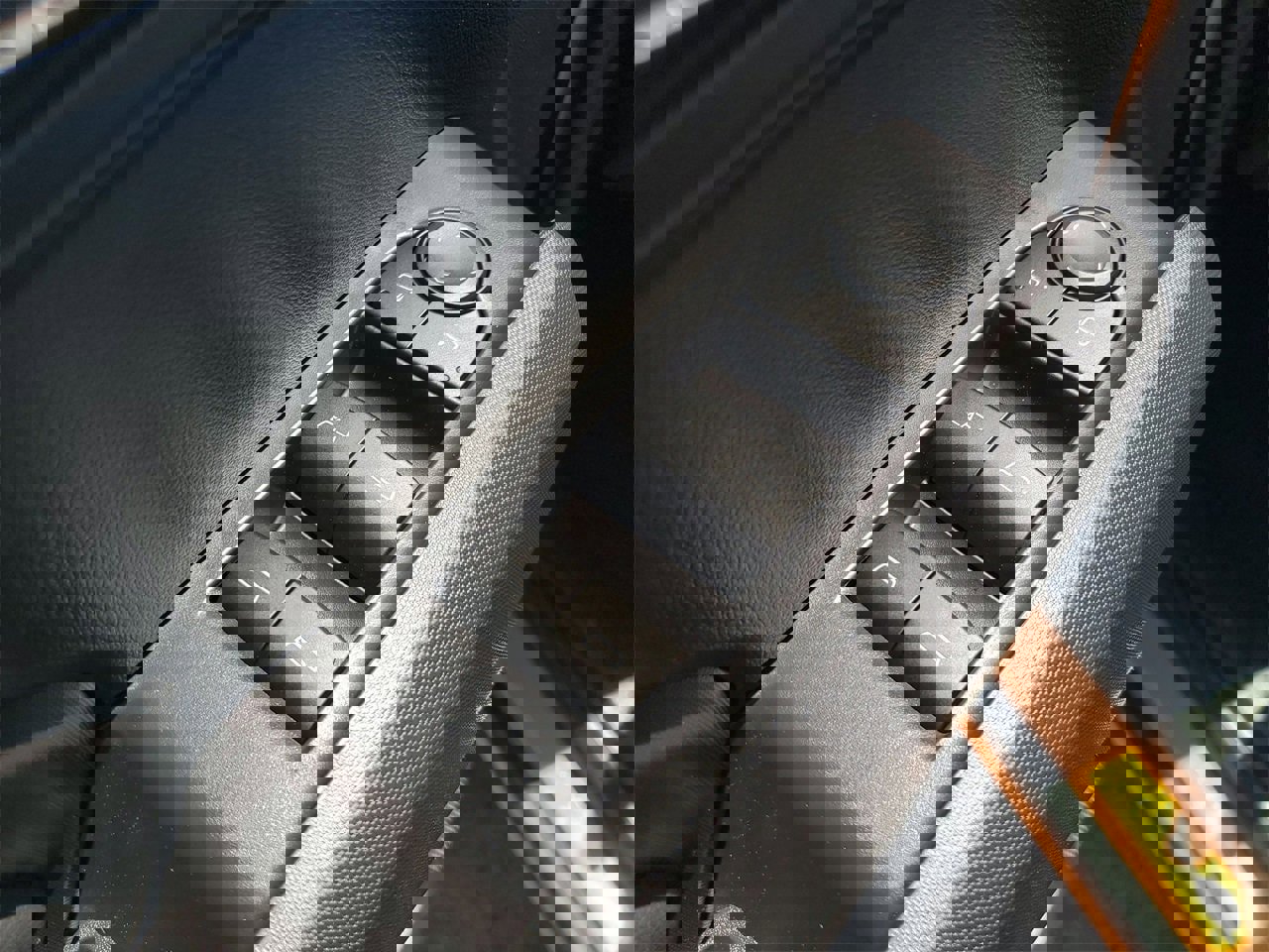 New 2025 Chevrolet Colorado LT image 13