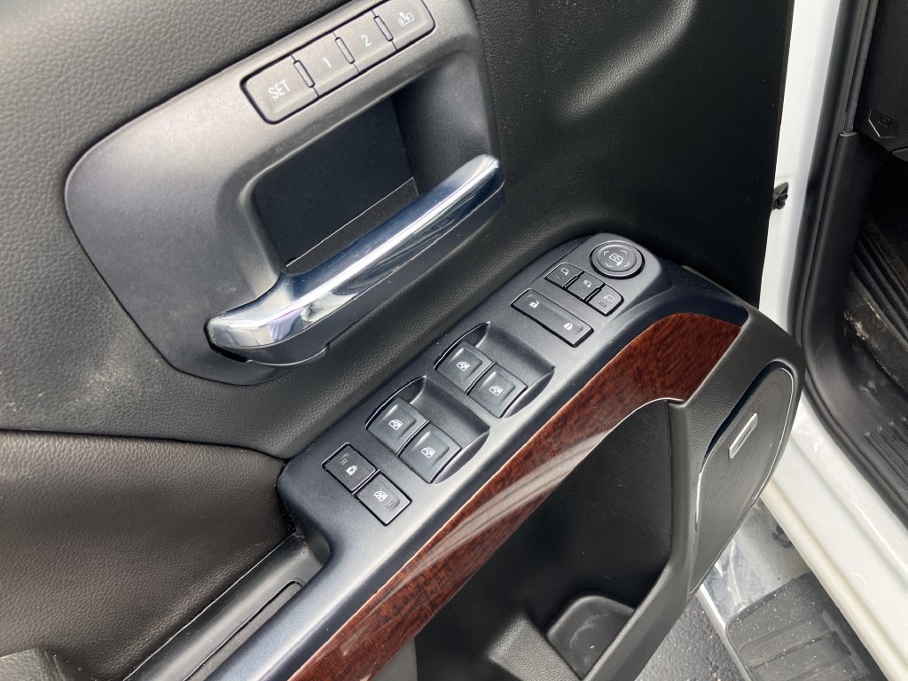 Used 2018 GMC Sierra 1500 SLT AWD/4WD image 12