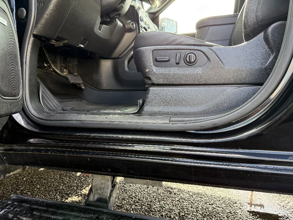 Used 2022 GMC Sierra 2500 AT4 w/ AT4 Premium Plus Package image 21