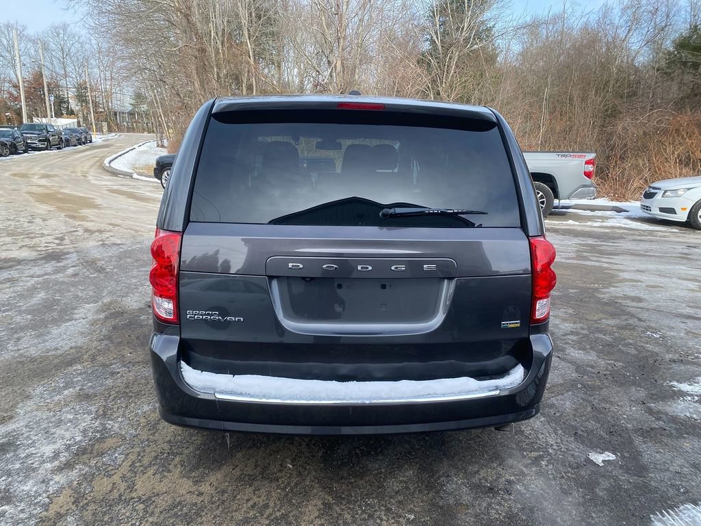 Used 2018 Dodge Grand Caravan SE w/ UConnect Hands-Free Group FWD image 6