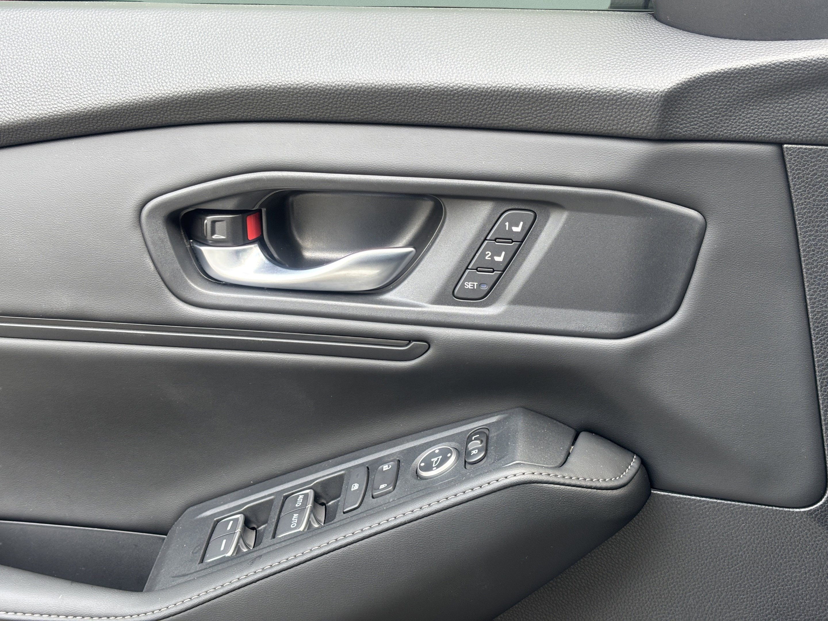 Used 2025 Honda Accord Sport image 15
