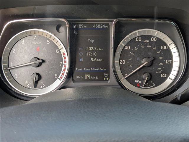 Used 2019 Nissan Titan SL w/ Midnight Edition AWD/4WD image 11