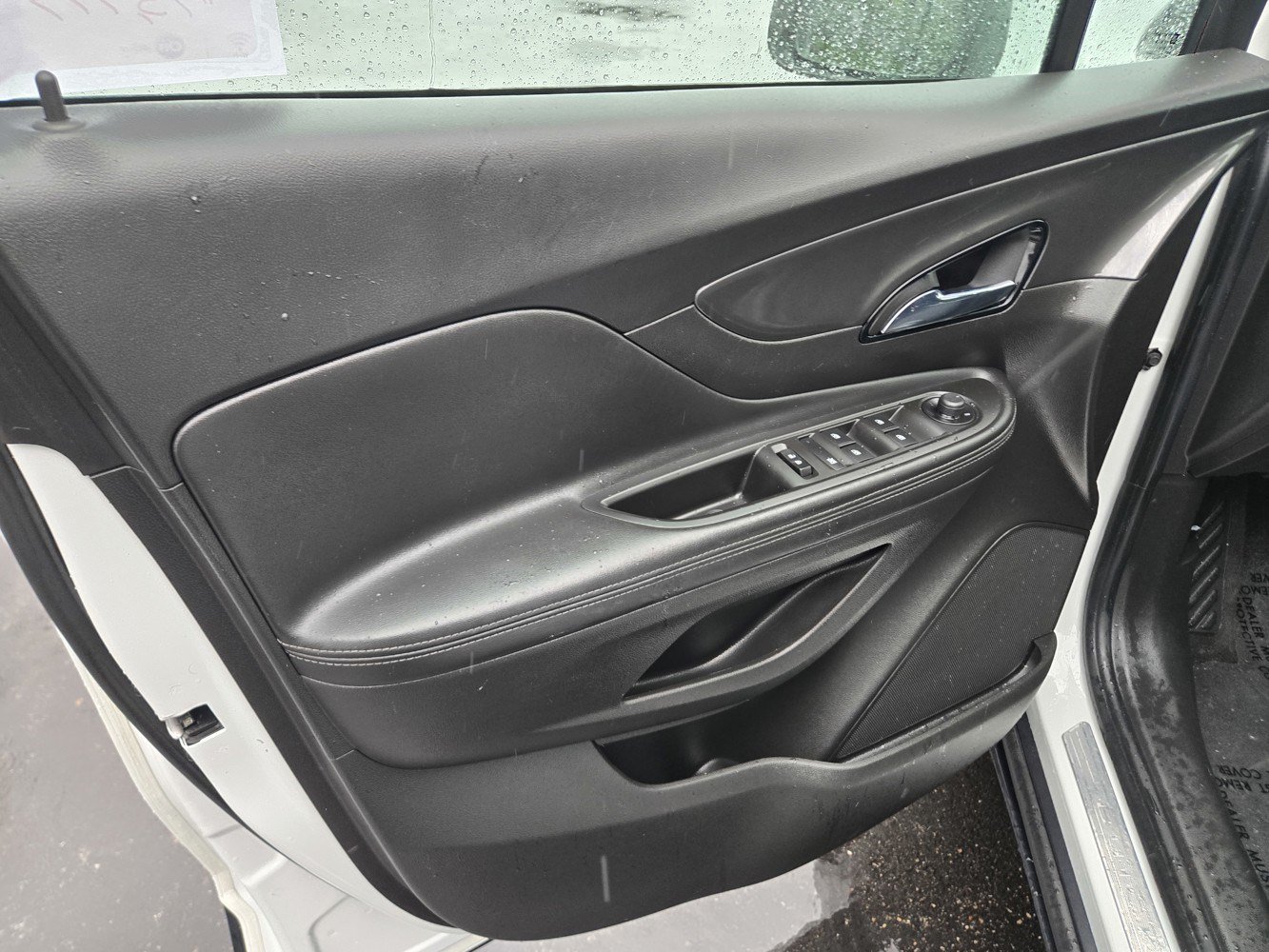 Used 2017 Buick Encore Preferred FWD image 35