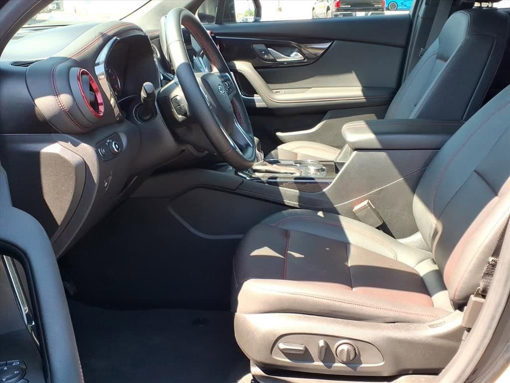 Used 2023 Chevrolet Blazer RS FWD image 18