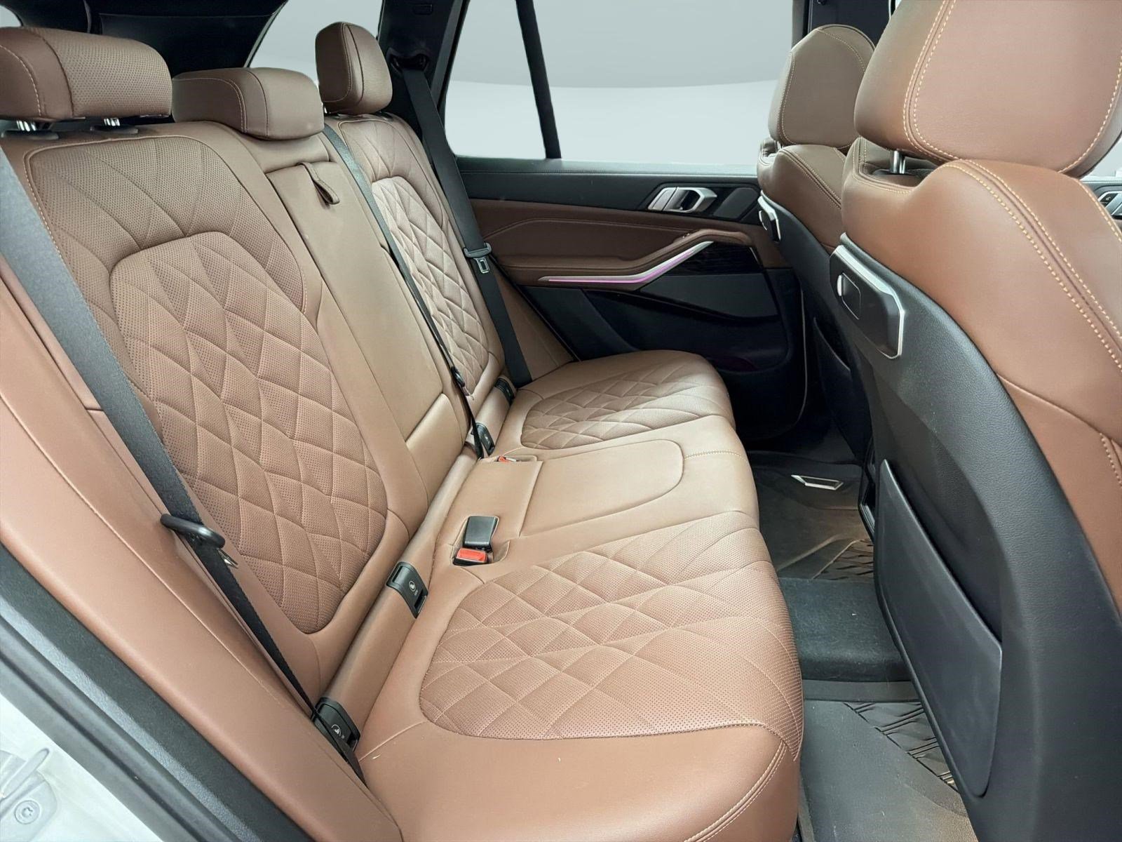 Certified 2024 BMW X5 xDrive40i w/ Premium Package image 29