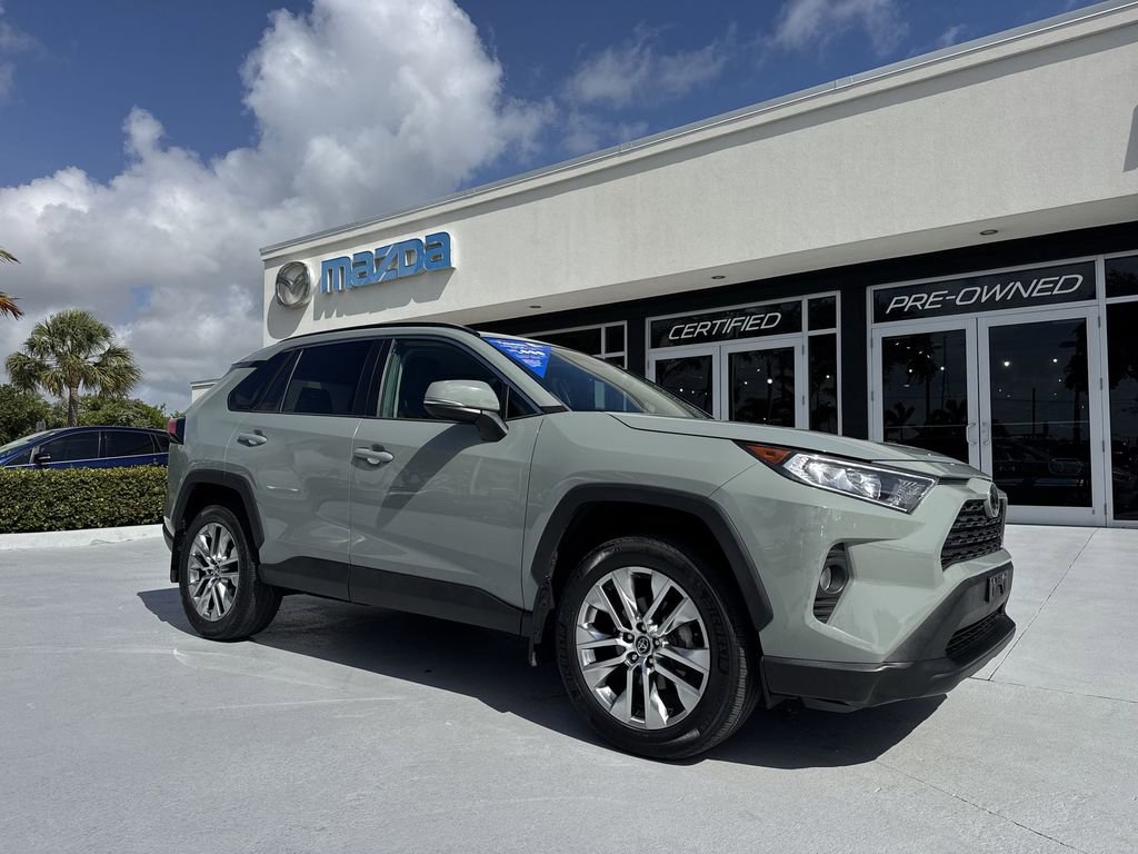 Used 2021 Toyota RAV4 XLE Premium AWD/4WD image 22