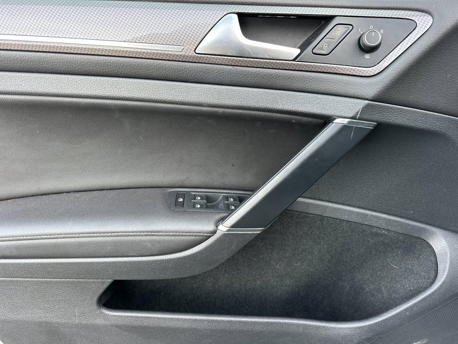 Used 2017 Volkswagen Golf Alltrack SE image 11