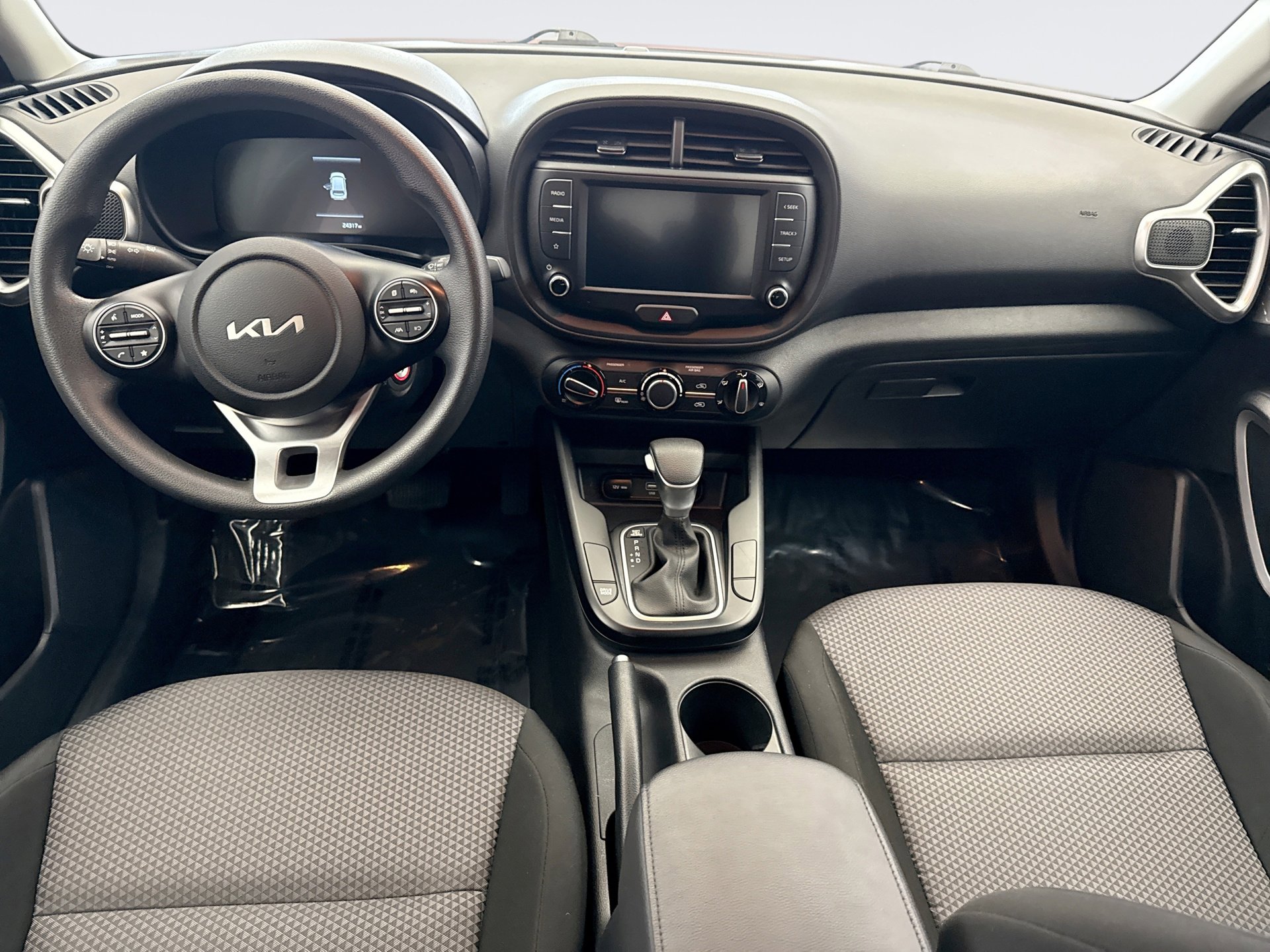 Used 2024 Kia Soul LX w/ Option Group 015 image 14