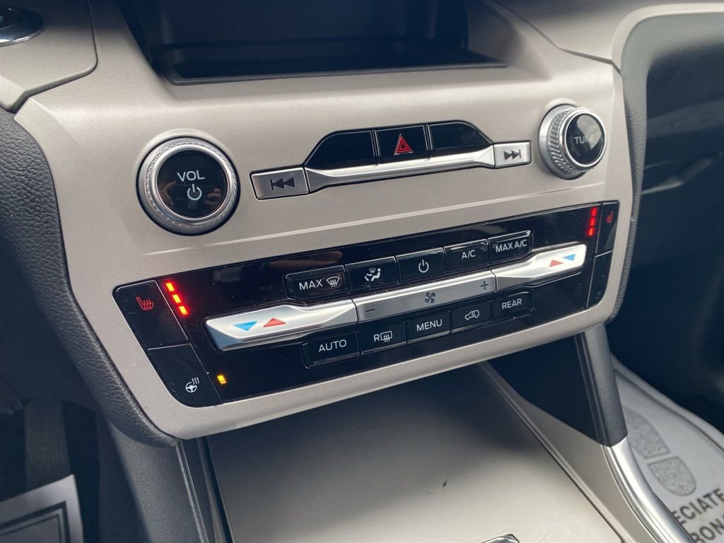 Certified 2023 Ford Explorer XLT w/ Equipment Group 202A image 37