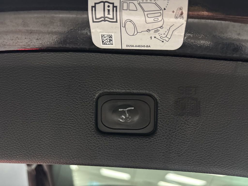 Used 2019 Ford Edge ST w/ Equipment Group 401A AWD/4WD image 6