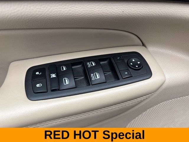 Used 2022 Jeep Grand Cherokee Laredo E w/ Security & Convenience Group AWD/4WD image 14
