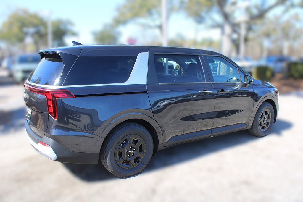 New 2026 Kia Carnival FWD image 9