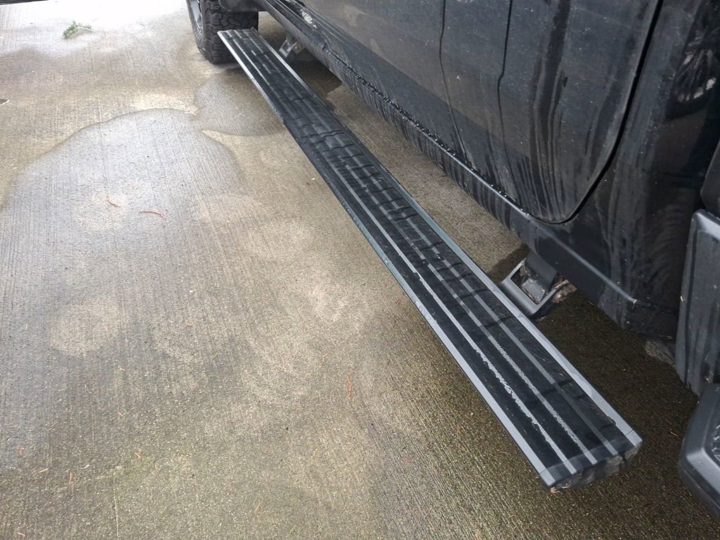 Used 2021 GMC Sierra 3500 Denali w/ Denali Black Diamond Edition image 11