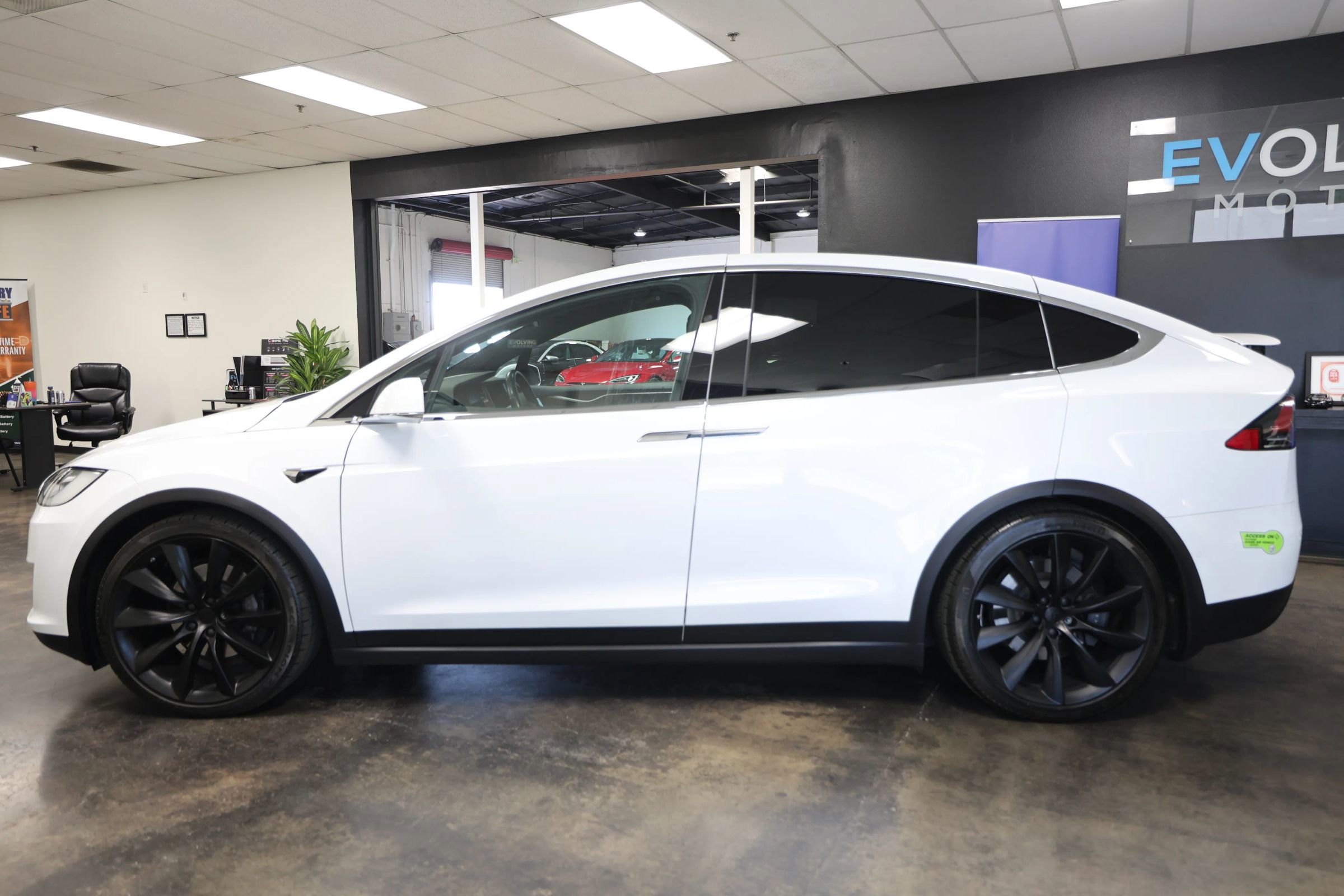 Used 2020 Tesla Model X Long Range AWD/4WD image 12