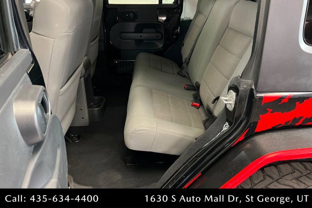 Used 2008 Jeep Wrangler Unlimited Rubicon w/ Dual Top Group AWD/4WD image 21