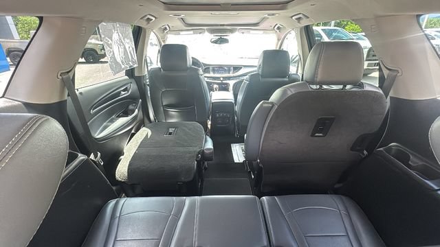 Used 2020 Buick Enclave Essence w/ Sound and Sites Package AWD/4WD image 24