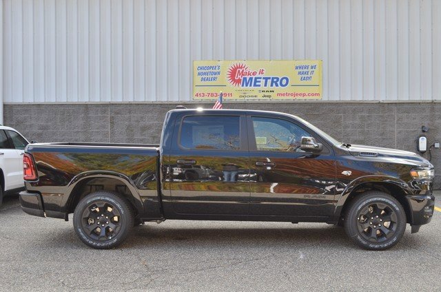 New 2026 RAM 1500 4x4 Crew Cab image 1
