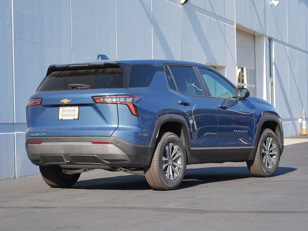 New 2027 Chevrolet Equinox LT AWD/4WD image 4