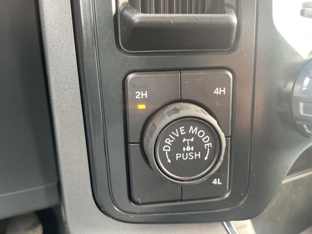 Used 2025 Ford F150 XLT w/ Equipment Group 302A MID image 25