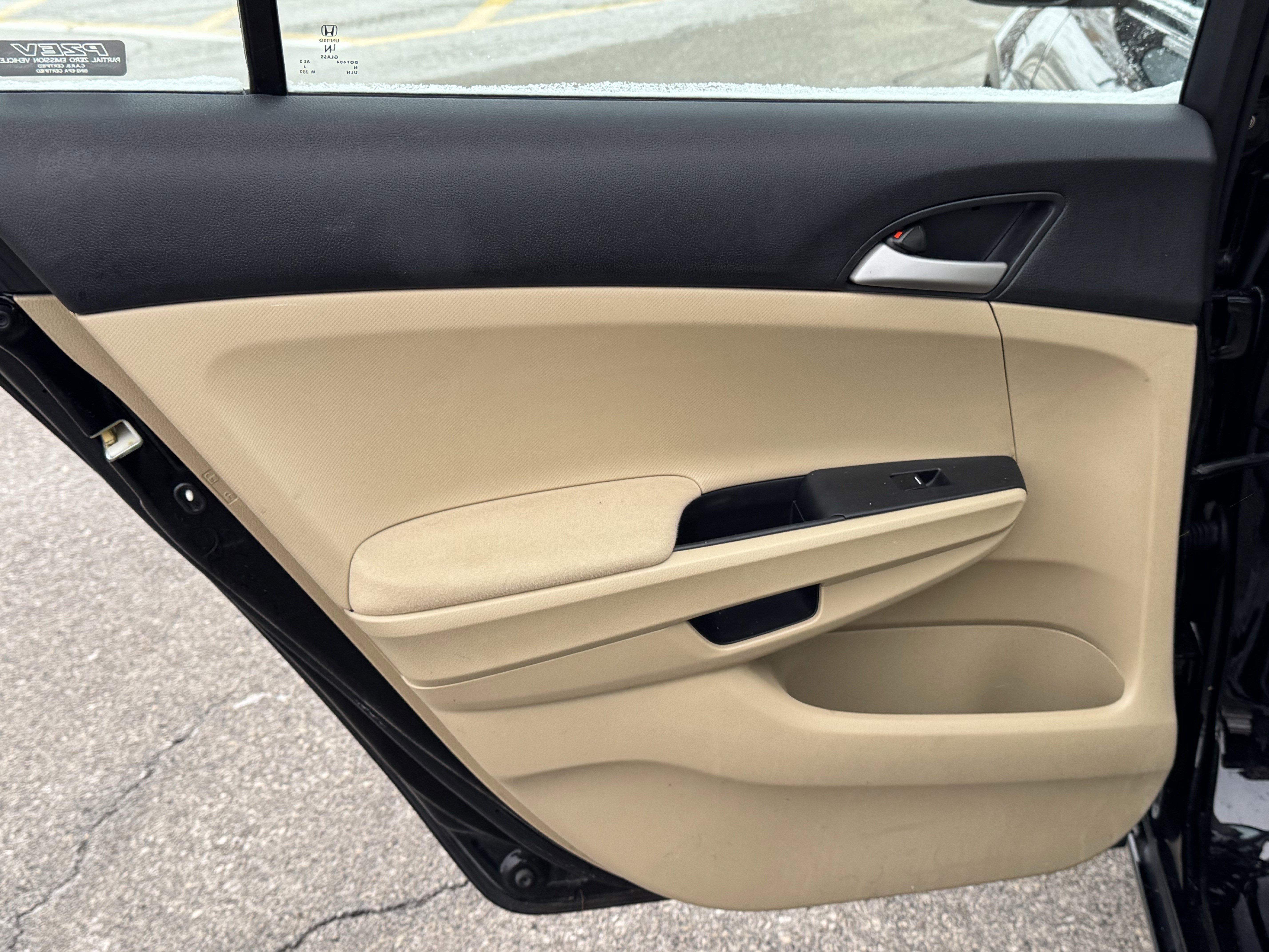 Used 2011 Honda Accord SE image 29