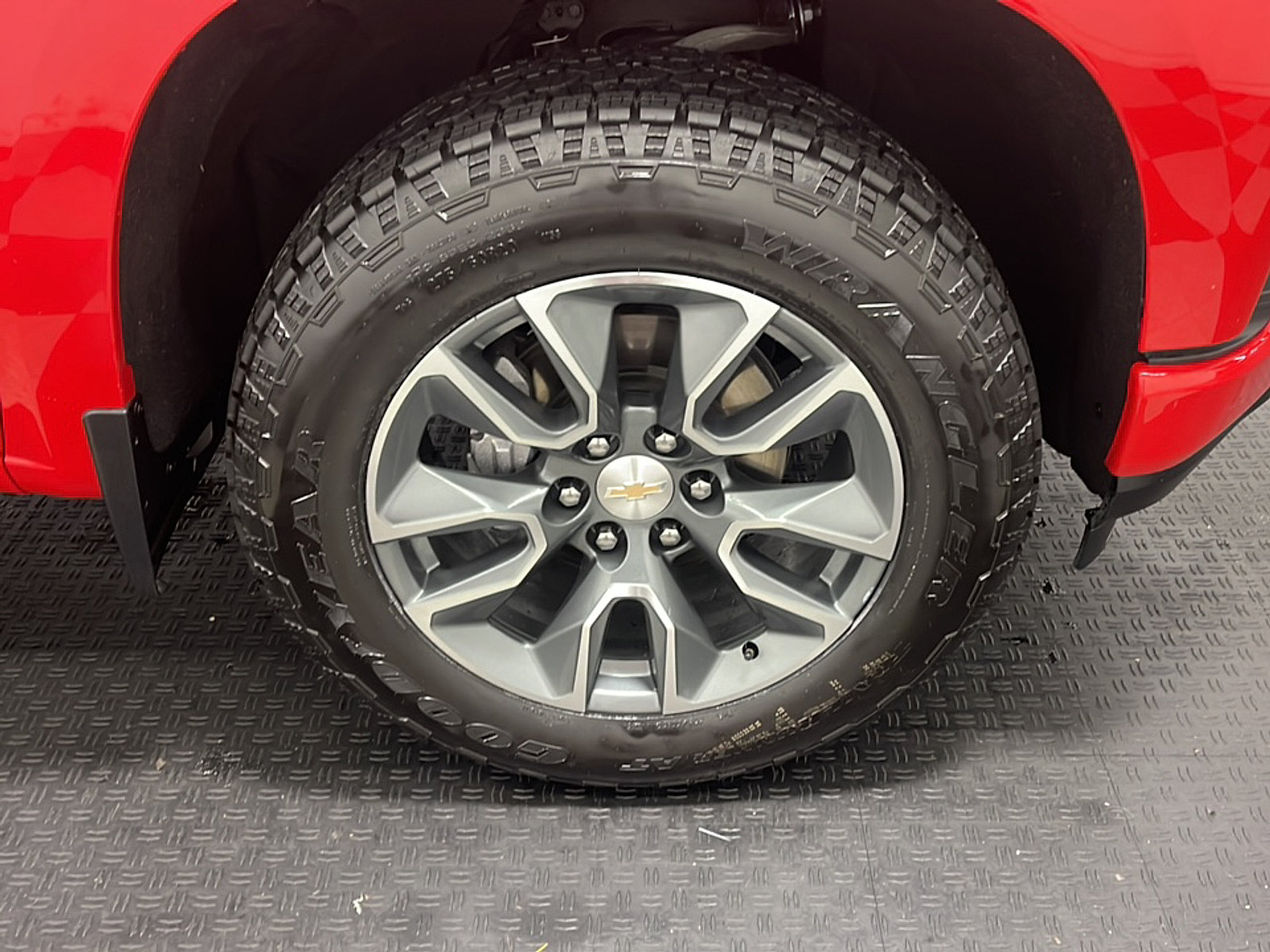 Used 2022 Chevrolet Silverado 1500 Custom w/ LPO, Dark Essentials Package AWD/4WD image 20