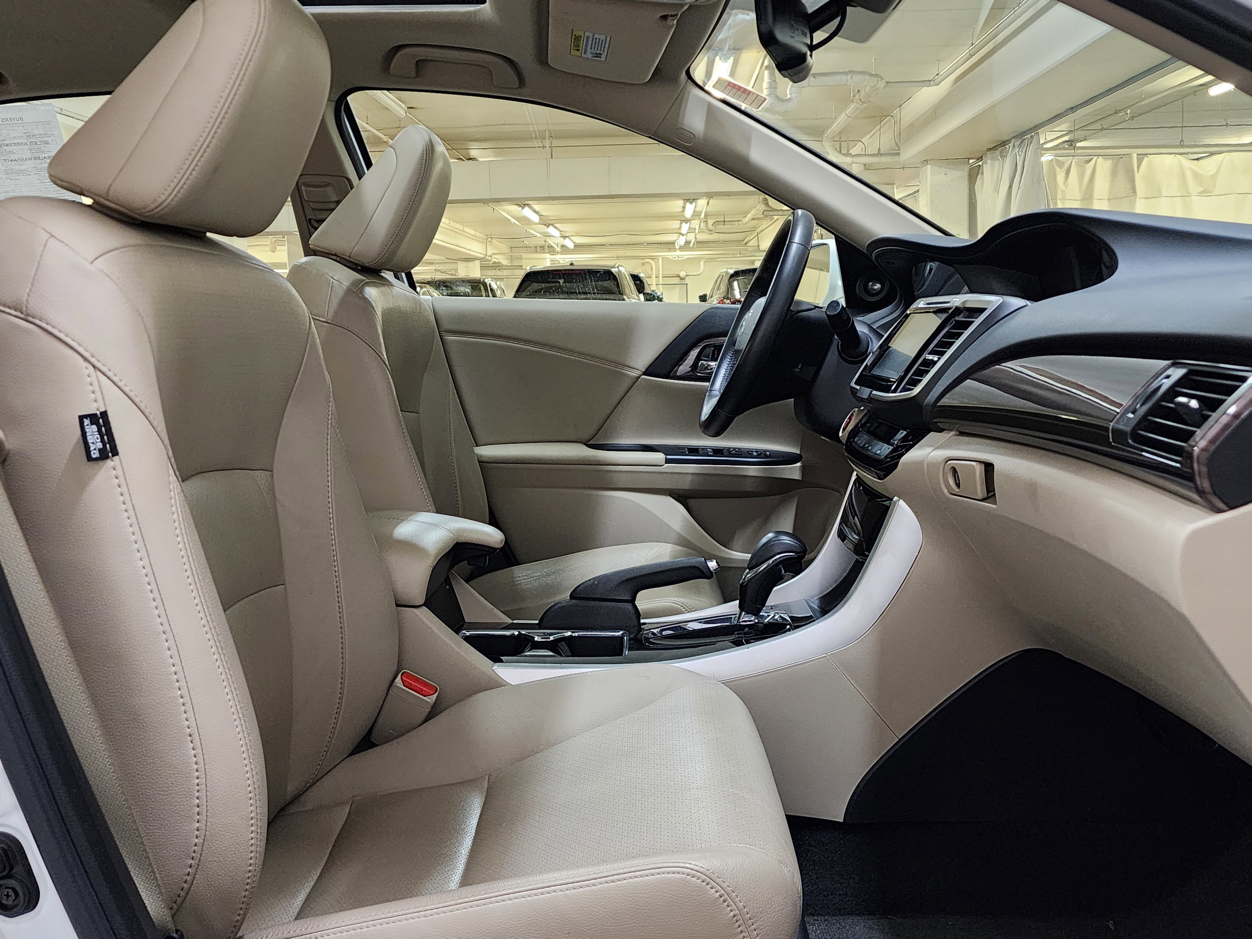 Used 2017 Honda Accord EX-L image 23