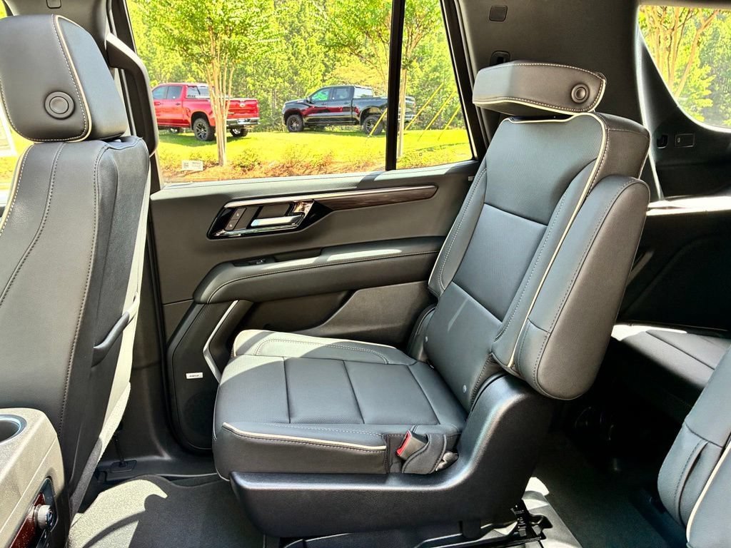 New 2026 Chevrolet Tahoe Premier w/ Sun And Tow Package RWD image 18