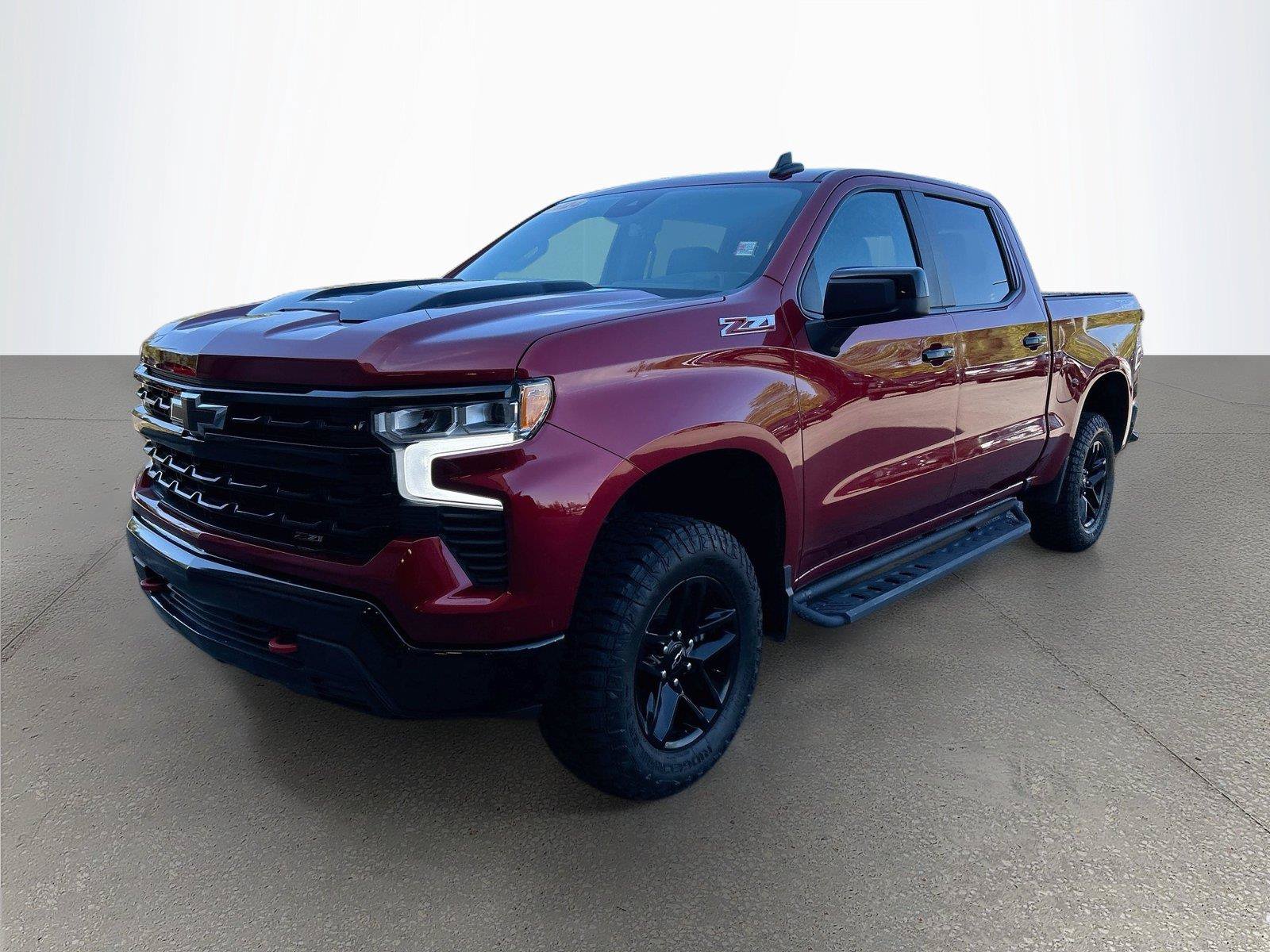Used 2024 Chevrolet Silverado 1500 LT Trail Boss w/ Convenience Package II AWD/4WD image 8
